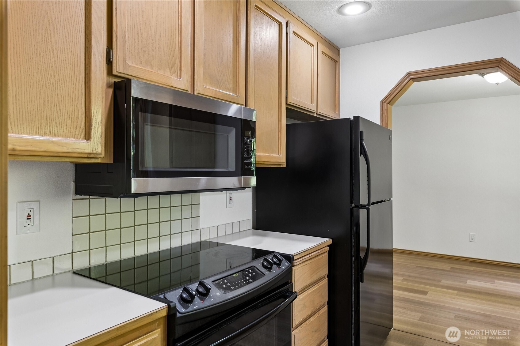 19715 Bing Road, Unit A Lynnwood, WA 98036 - Photo 11 of 26