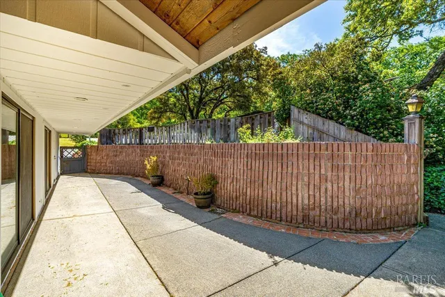 $3,895,000 | 840-845 Horn Avenue, Glen Ellen, CA 95442