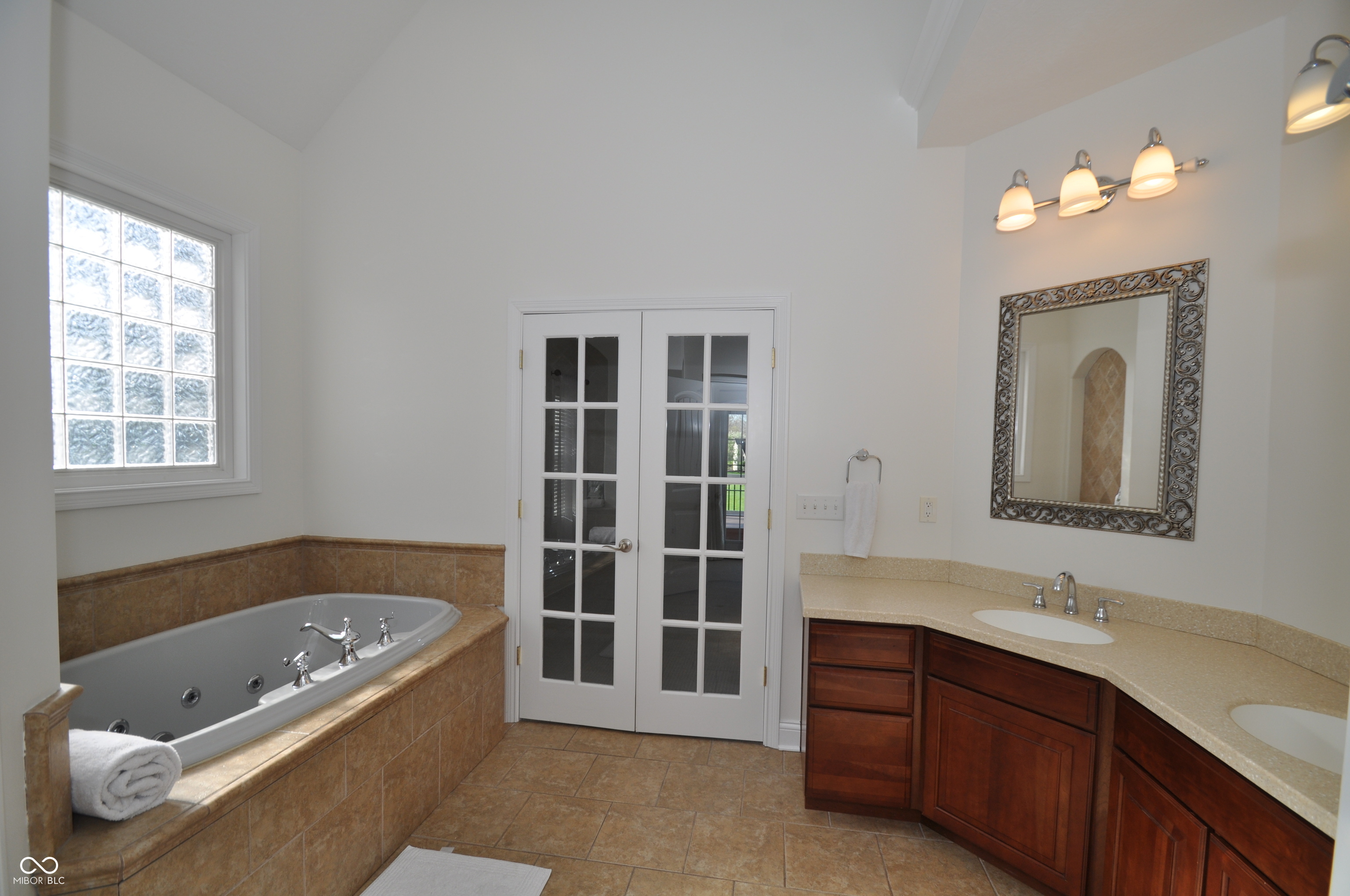 5305 Fall Creek Road Indianapolis, IN 46220 - Photo 34 of 45