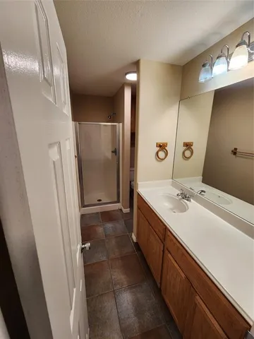 $1,425 | 704 South Dewey Avenue, Sherman, TX 75090