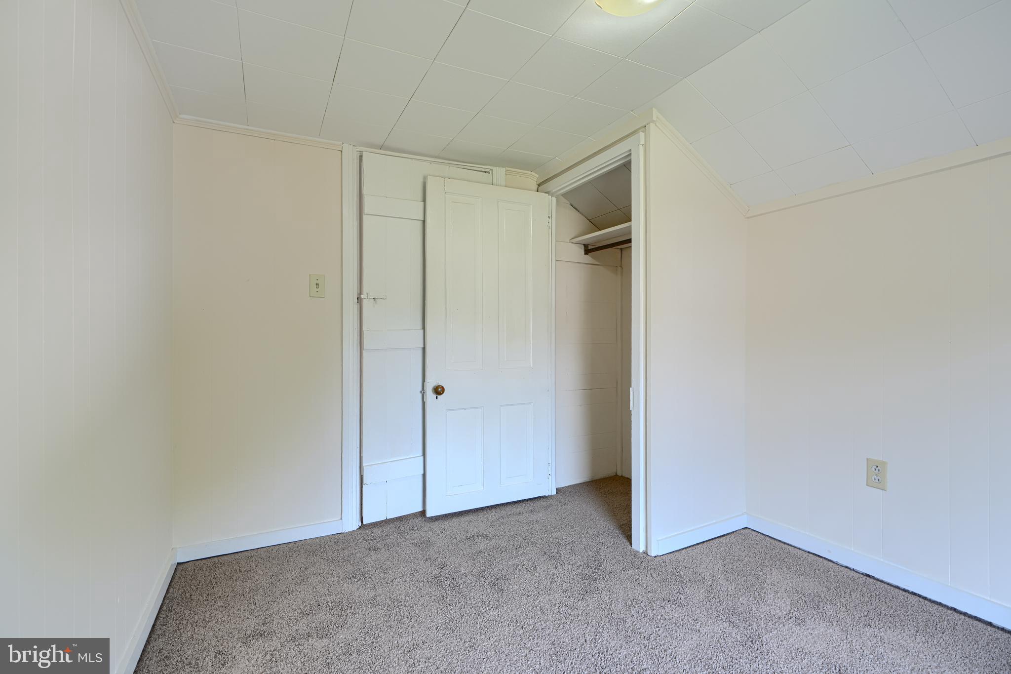 359 Old Bayview Road, Unit 2 North East, MD 21901 - Photo 22 of 30 Upper Level Bedroom 1