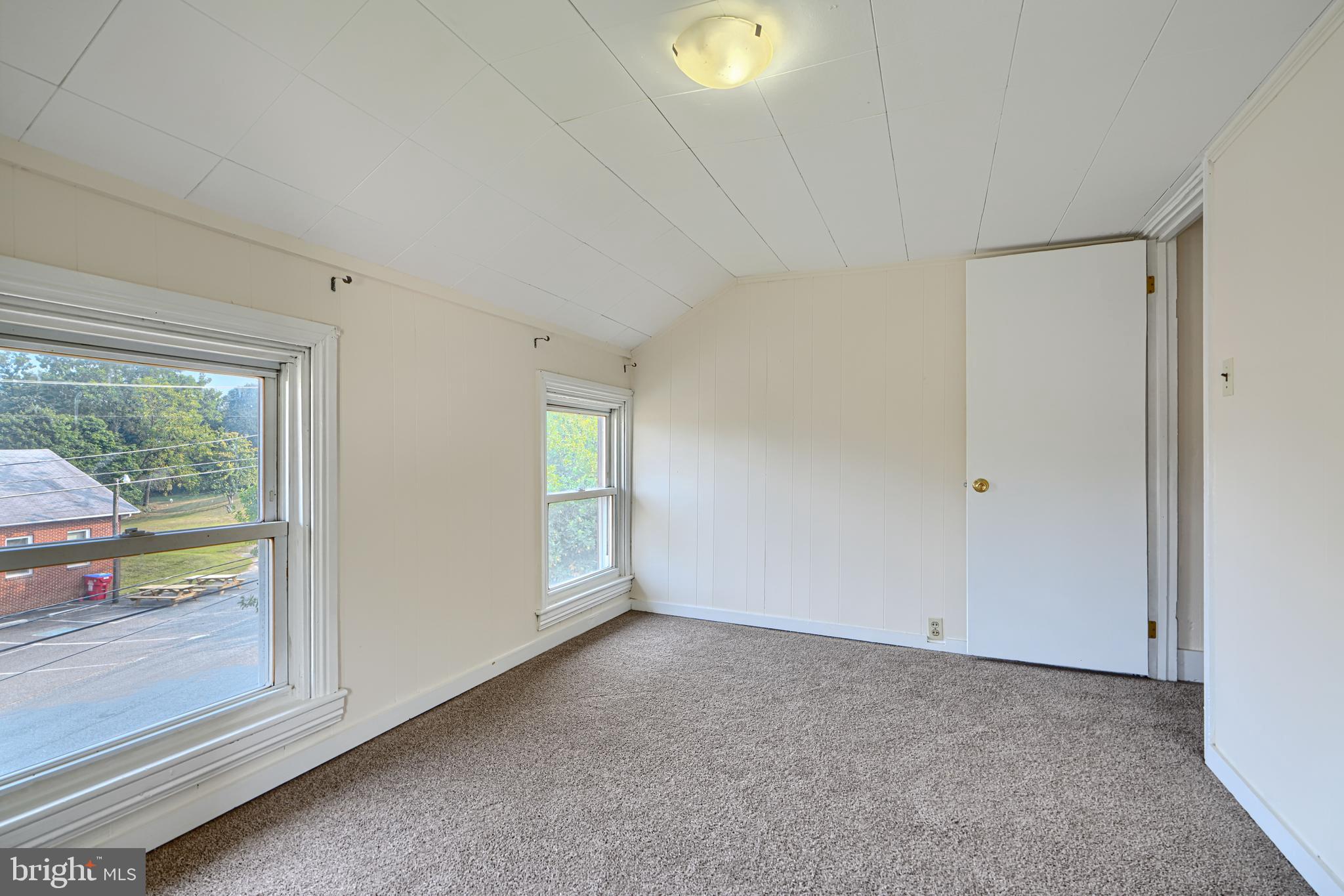 359 Old Bayview Road, Unit 2 North East, MD 21901 - Photo 25 of 30 Upper Level Bedroom 2