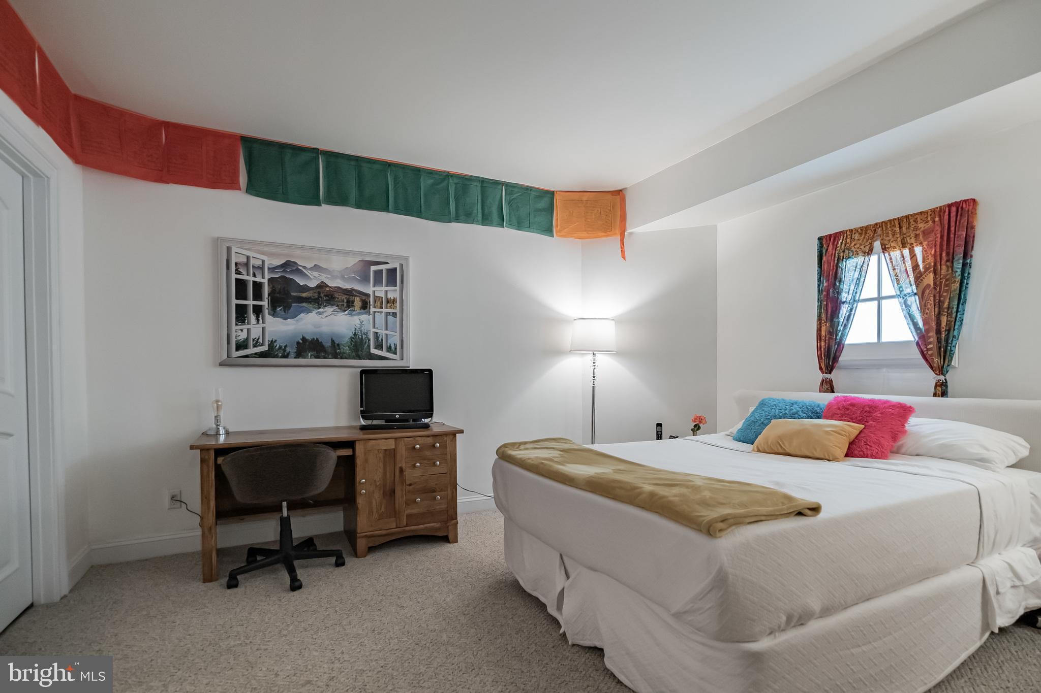 101 Meadowview Drive Doylestown, PA 18902 - Photo 38 of 42