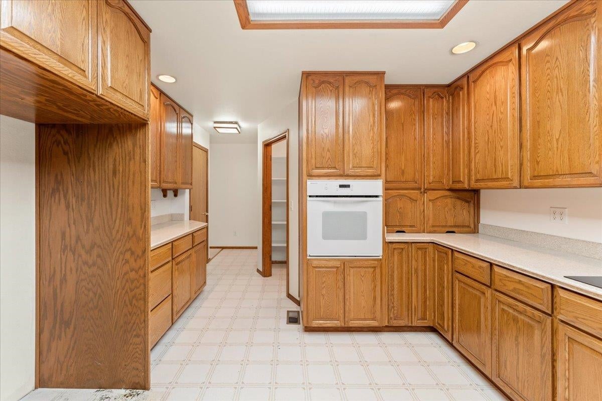 1138 Deetz Road Mount Shasta, CA 96067 - Photo 14 of 49 Gallery Image 14