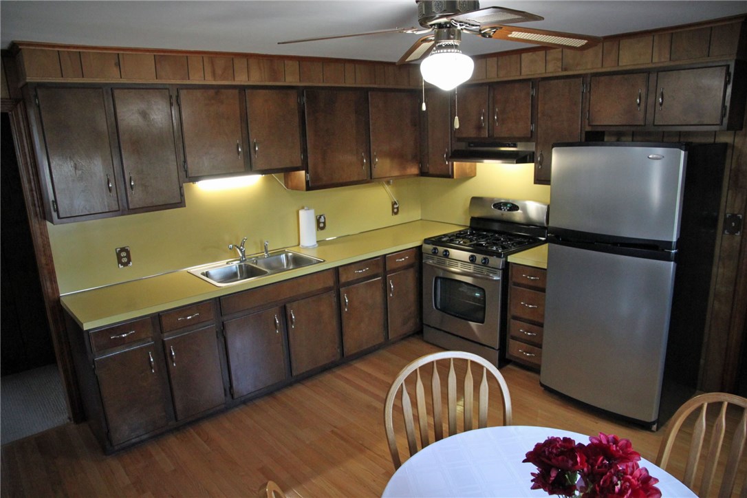 49 Woodside Road Providence, RI 02909 - Photo 8 of 22 Gallery Image 8