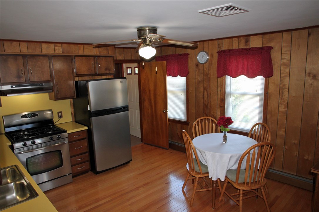 49 Woodside Road Providence, RI 02909 - Photo 9 of 22 Gallery Image 9