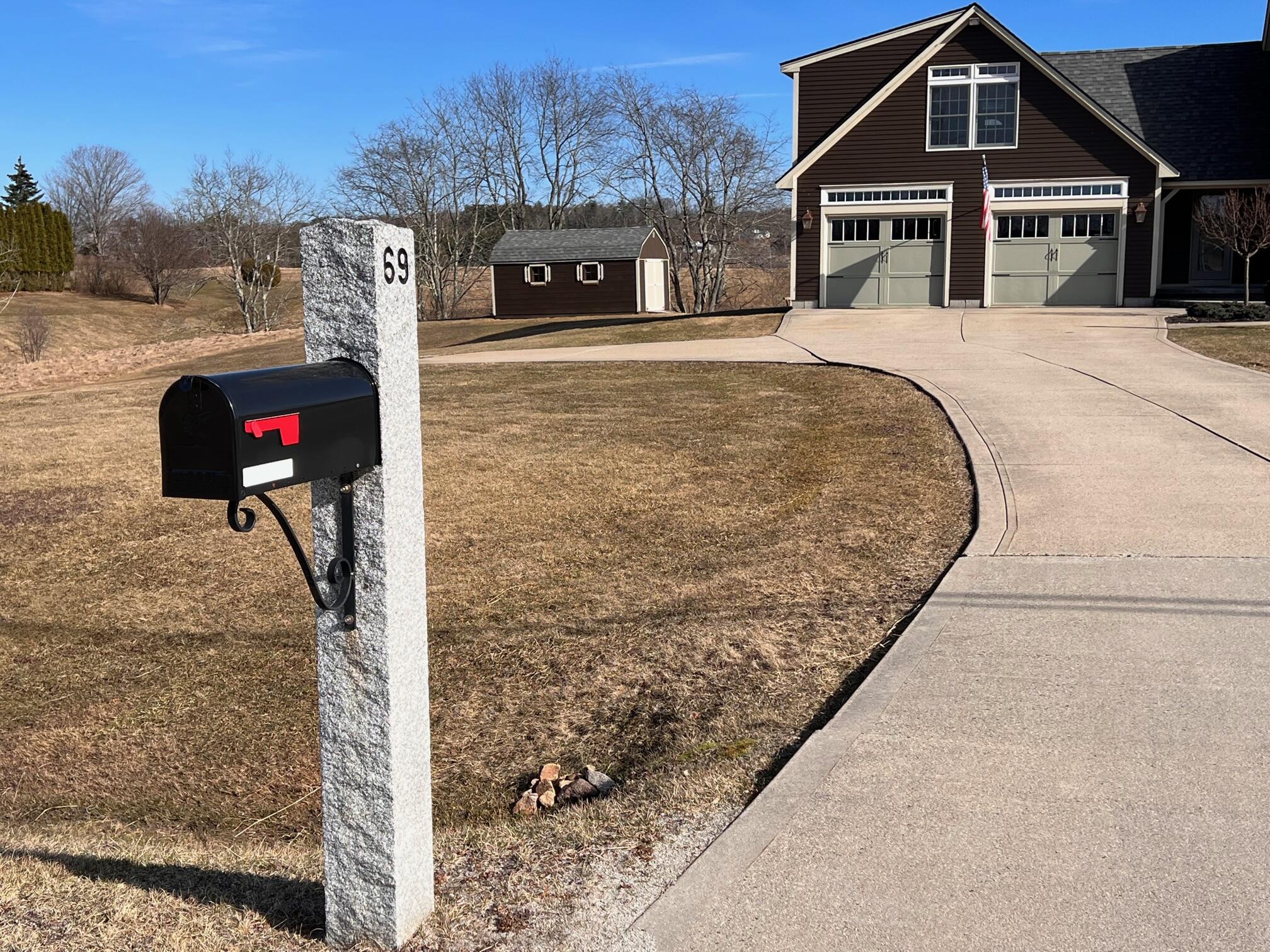 69 Smith Road Biddeford, ME 04005 - Photo 2 of 39 Mailbox