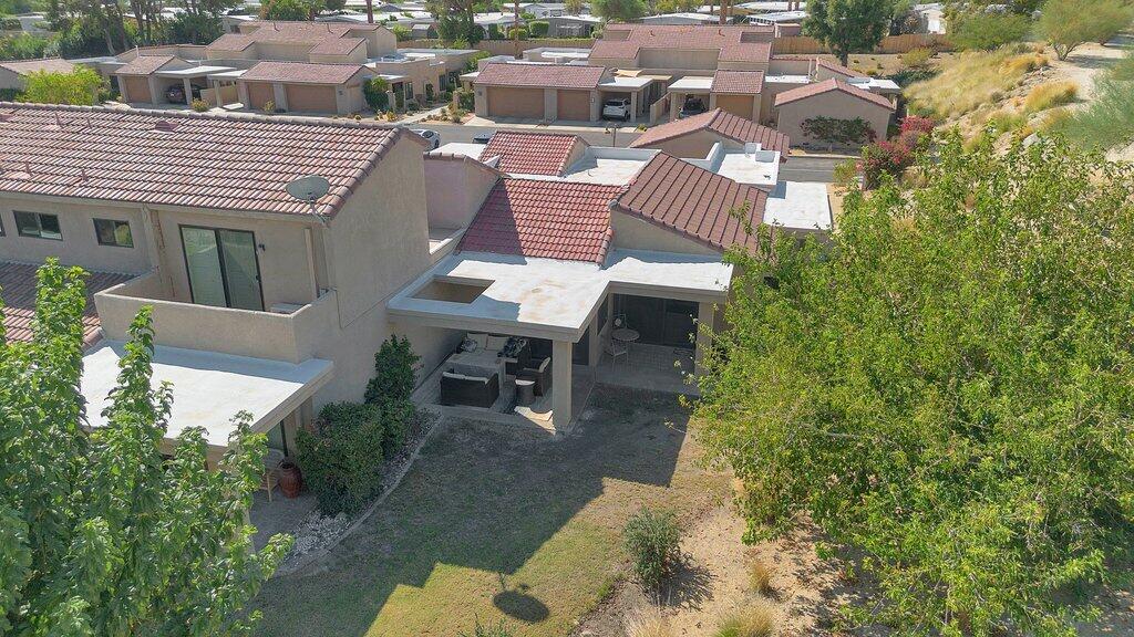 72302 Blueridge Court Palm Desert, CA 92260 - Photo 44 of 49 an aerial view of a house with a yard and lake view
