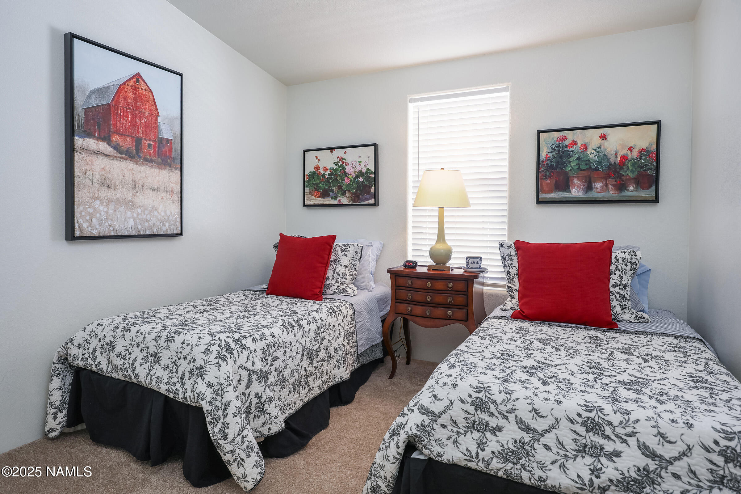17265 Buffalo Run Munds Park, AZ 86017 - Photo 20 of 51 a bedroom with a bed and a couch