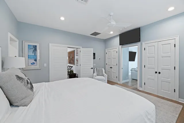 $6,975,000 | 2600 Fairway Island Drive, Wellington, FL 33414