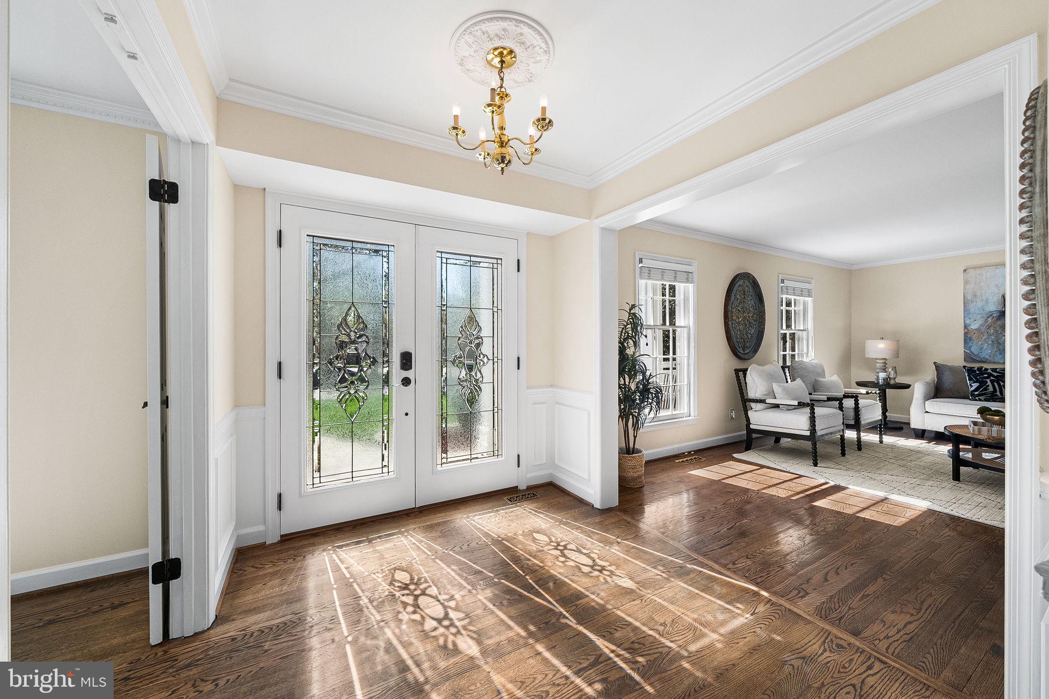 5407 Point Longstreet Way Burke, VA 22015 - Photo 3 of 69 Welcome In!