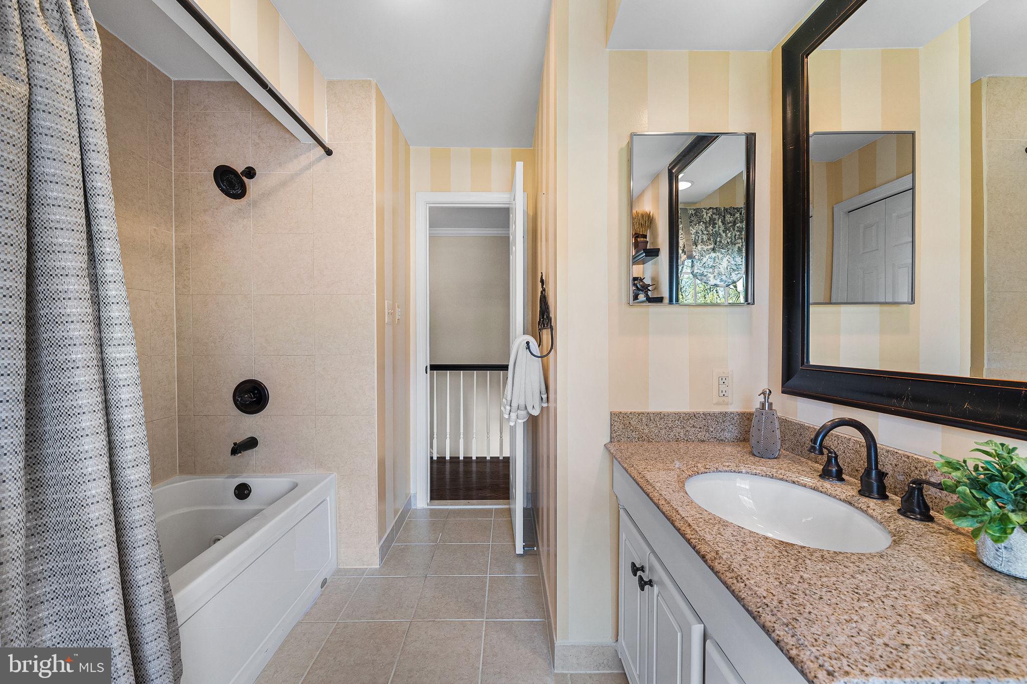 5407 Point Longstreet Way Burke, VA 22015 - Photo 48 of 69 Full Hall Bath