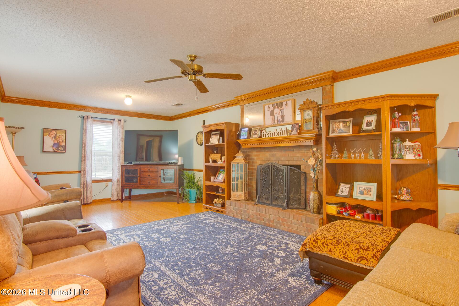 7160 Pecan Ridge North Southaven, MS 38671 - Photo 6 of 23 Living Room
