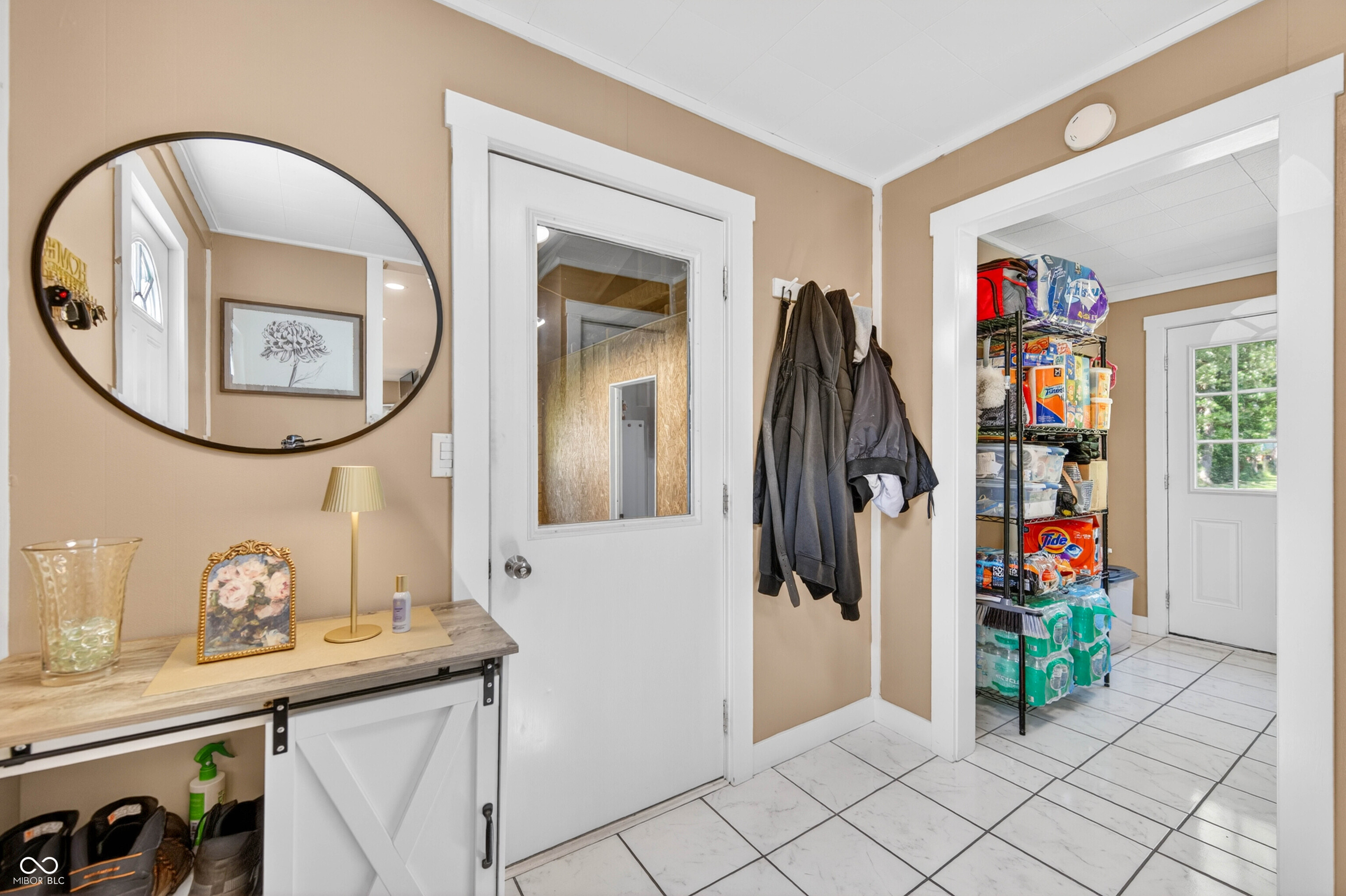 221 Della Road Columbus, IN 47203 - Photo 32 of 58