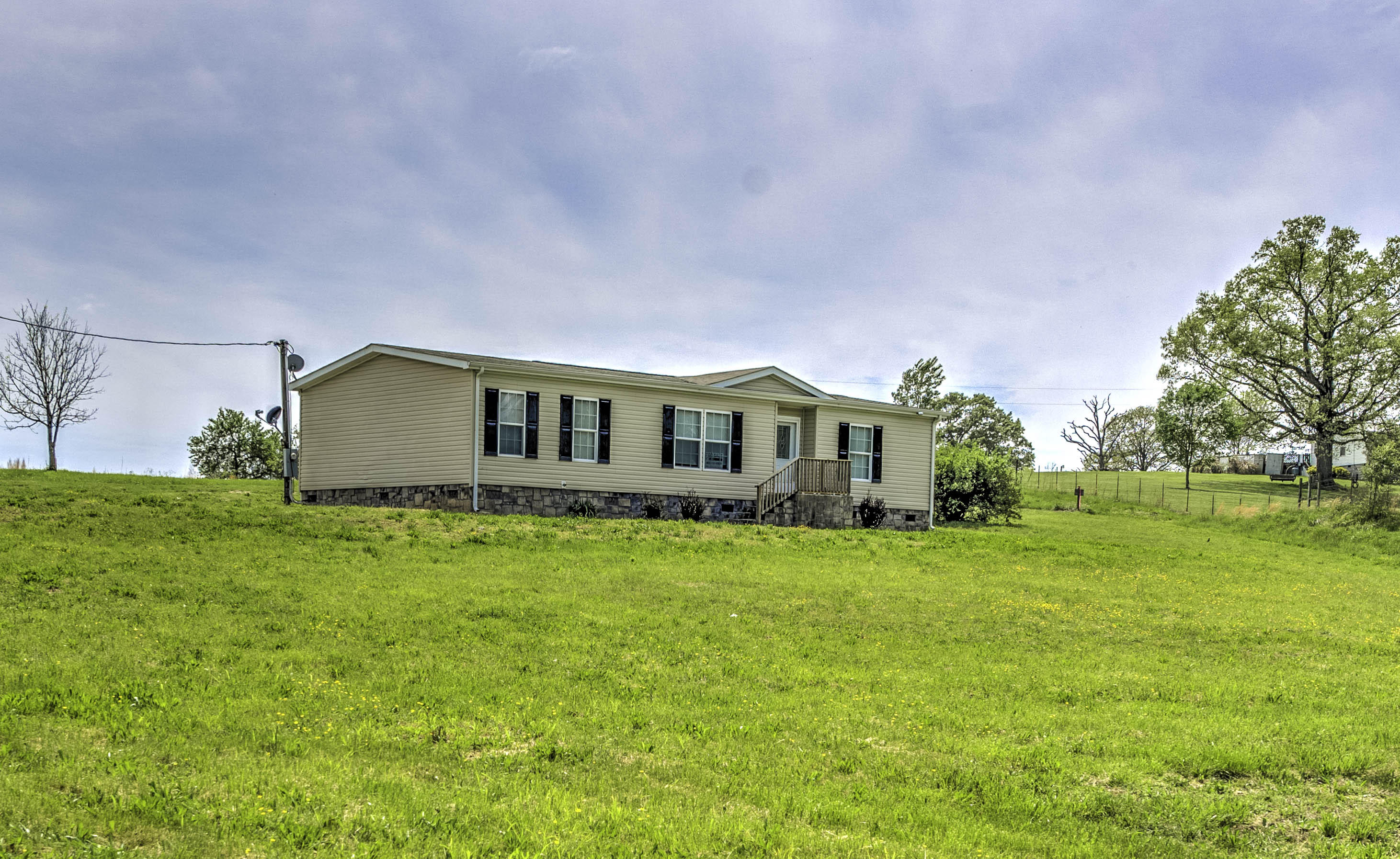 2506 Smith Road Philadelphia, TN 37846 - Photo 1 of 19 1