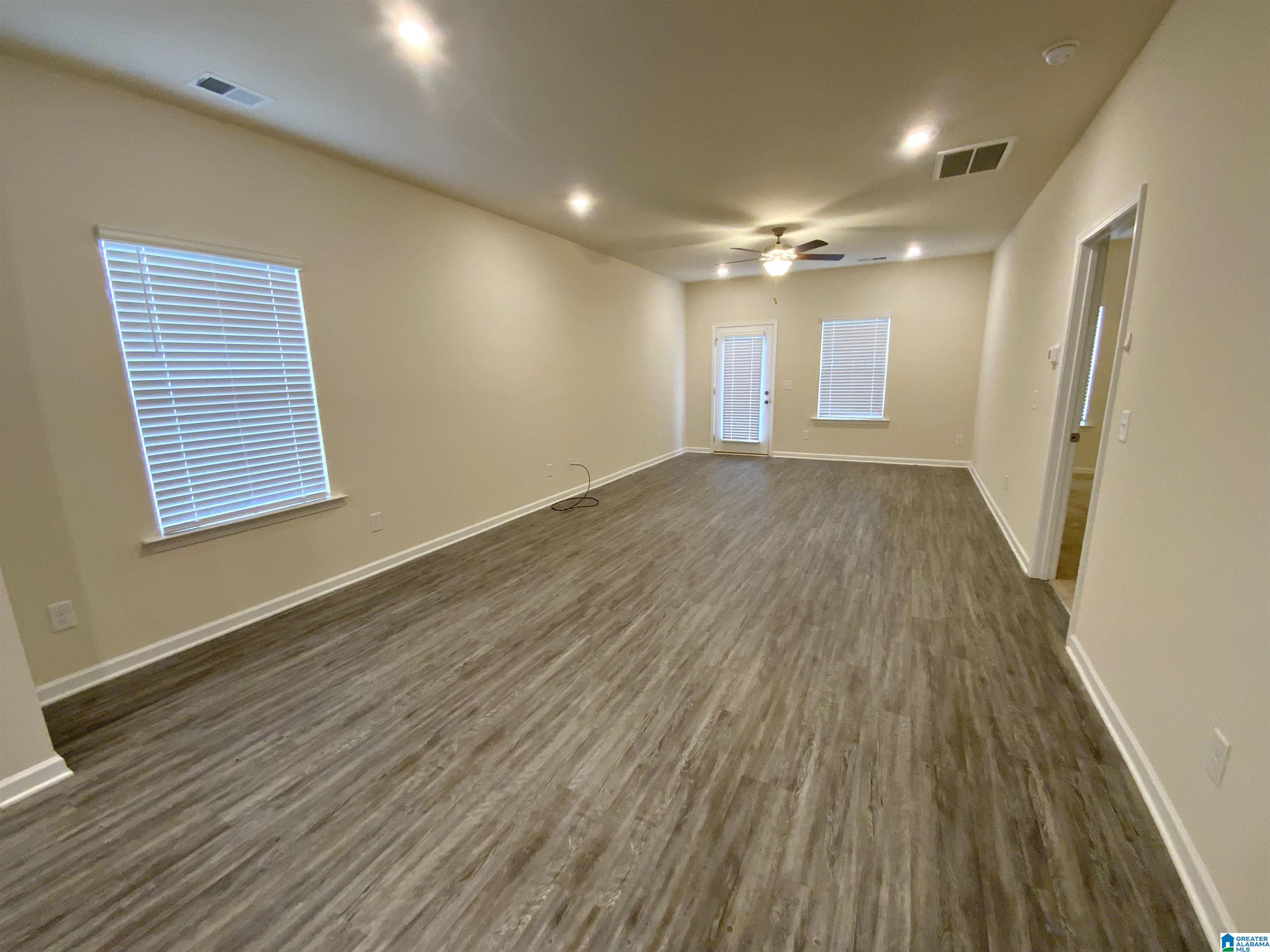 98 Valley Circle Lincoln, AL 35096 - Photo 6 of 31