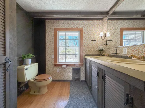 $359,900 | 1384 Cape Road, Limington, ME 04049