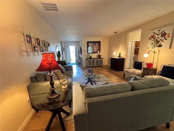 $1,950 | 2211 Anoka Way, Leesburg, FL 34748