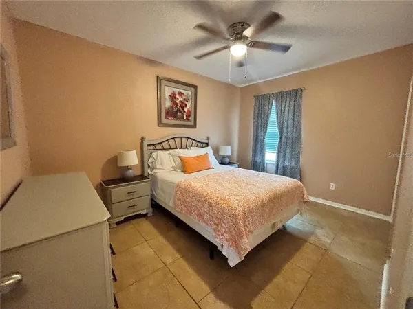 $1,950 | 2211 Anoka Way, Leesburg, FL 34748