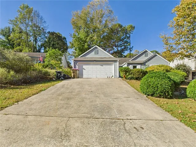 $2,500 | 4060 Brooks Bridge Crossing, Alpharetta, GA 30022
