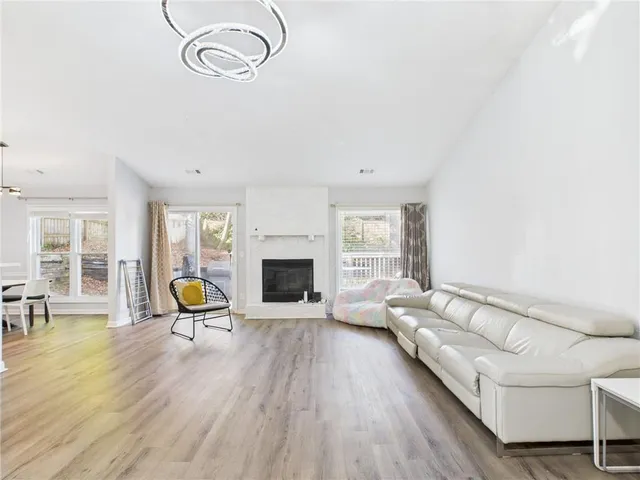 $2,500 | 4060 Brooks Bridge Crossing, Alpharetta, GA 30022