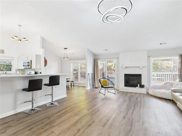 $2,500 | 4060 Brooks Bridge Crossing, Alpharetta, GA 30022