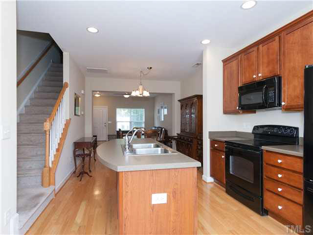 8840 Orchard Grove Way Raleigh, NC 27612 - Photo 8 of 24 Gallery Image 8