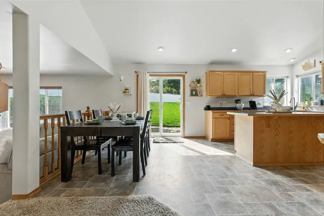 $493,500 | 1124 South Moen Road, Greenacres, WA 99016