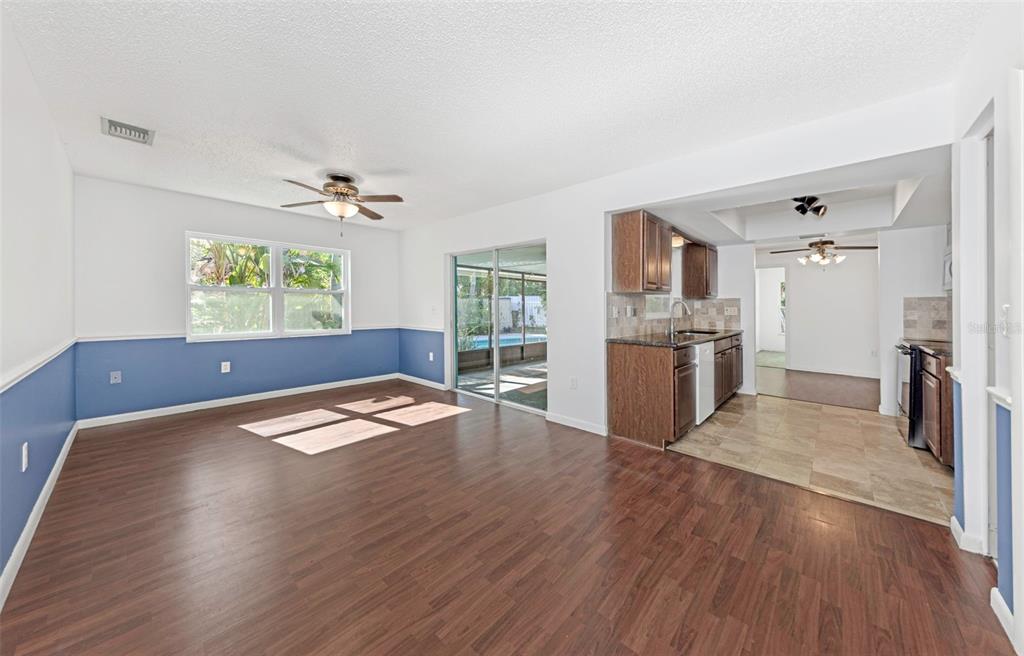2913 Fairfield Court Dunedin, FL 34698 - Photo 14 of 47