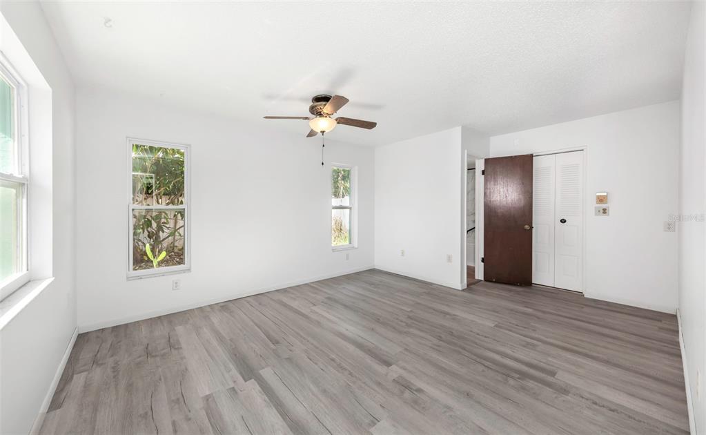 2913 Fairfield Court Dunedin, FL 34698 - Photo 15 of 47