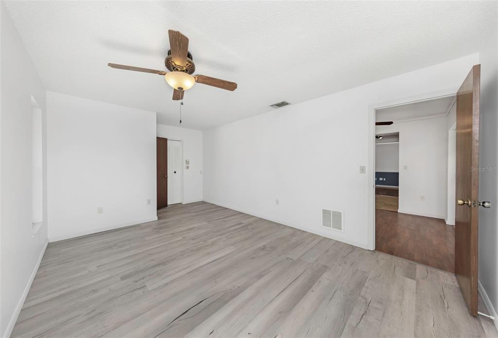 2913 Fairfield Court Dunedin, FL 34698 - Photo 16 of 47
