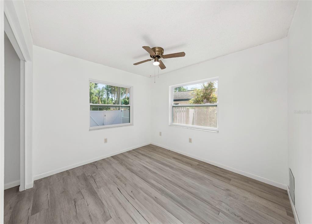2913 Fairfield Court Dunedin, FL 34698 - Photo 21 of 47
