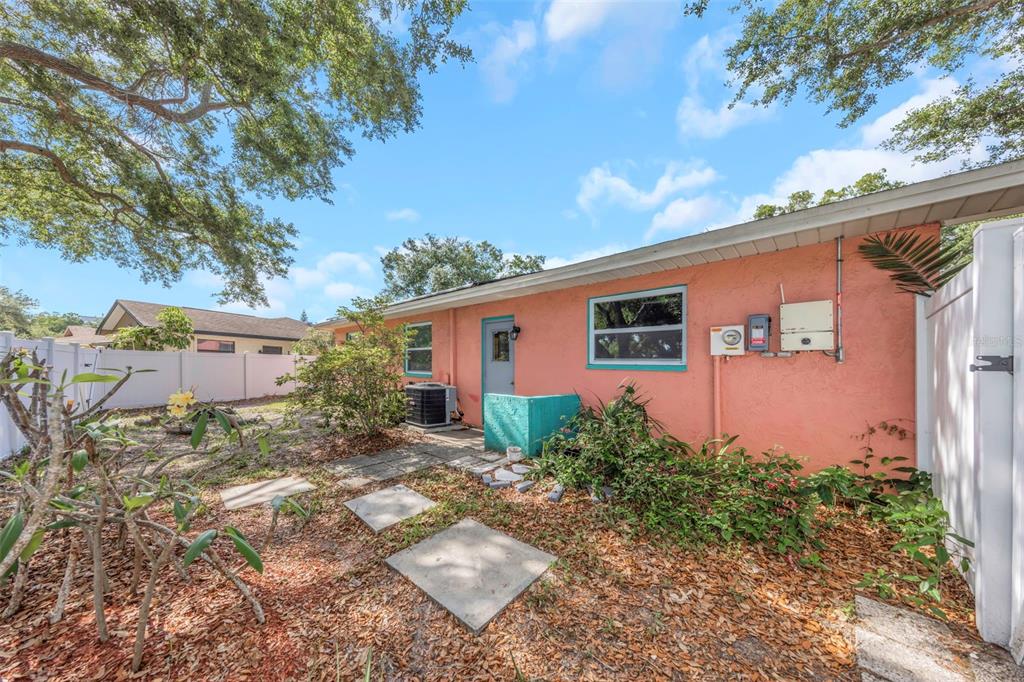2913 Fairfield Court Dunedin, FL 34698 - Photo 35 of 47