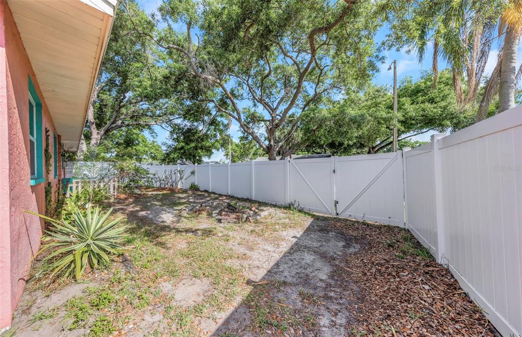 2913 Fairfield Court Dunedin, FL 34698 - Photo 36 of 47
