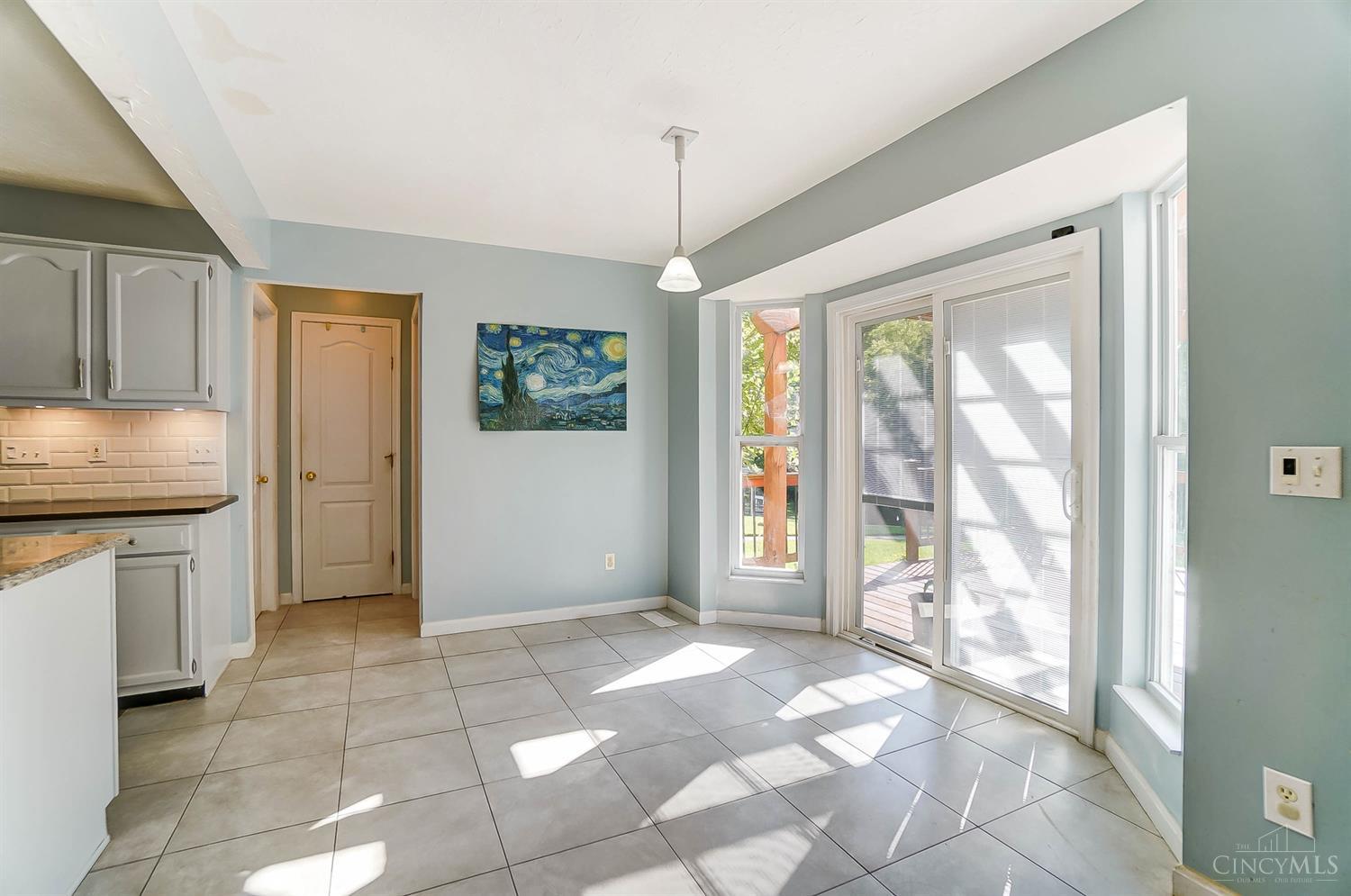 1571 Creekside Road Amelia, OH 45102 - Photo 7 of 17 Gallery Image 7