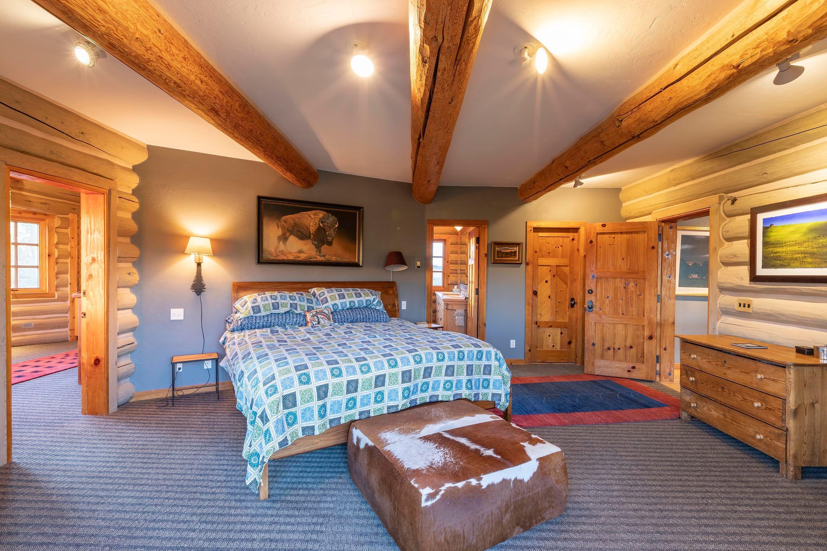 2045 West Anderson Road Placerville, CO 81430 - Photo 11 of 28 Primary Suite