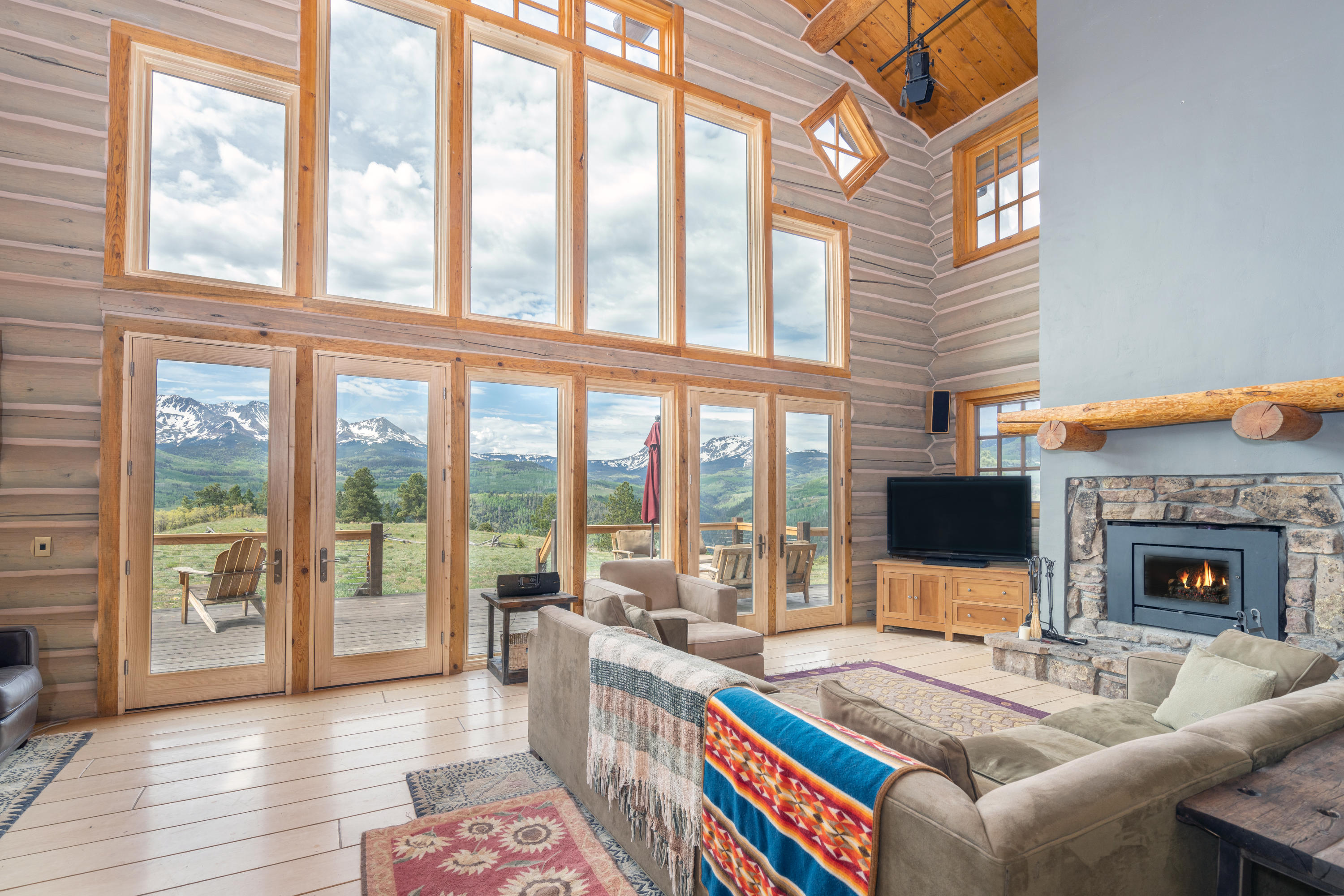 2045 West Anderson Road Placerville, CO 81430 - Photo 4 of 28 Great Room