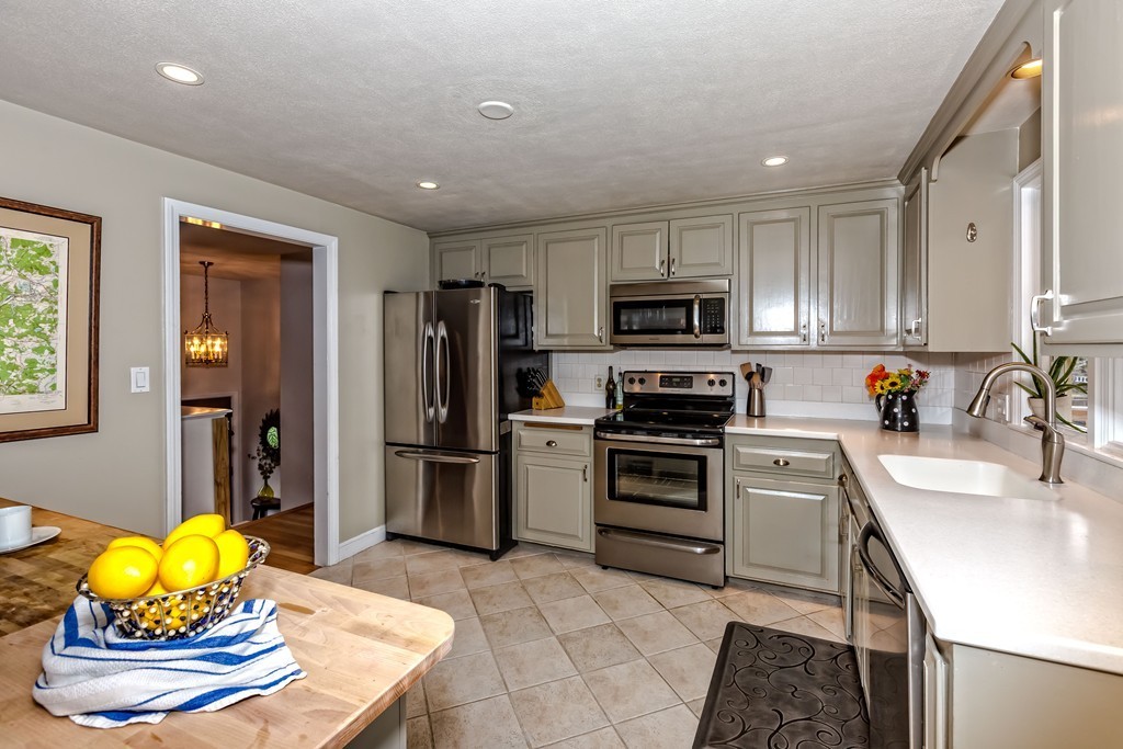 14 Ward Road Sudbury, MA 01776 - Photo 3 of 20