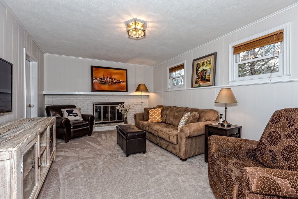 14 Ward Road Sudbury, MA 01776 - Photo 8 of 20
