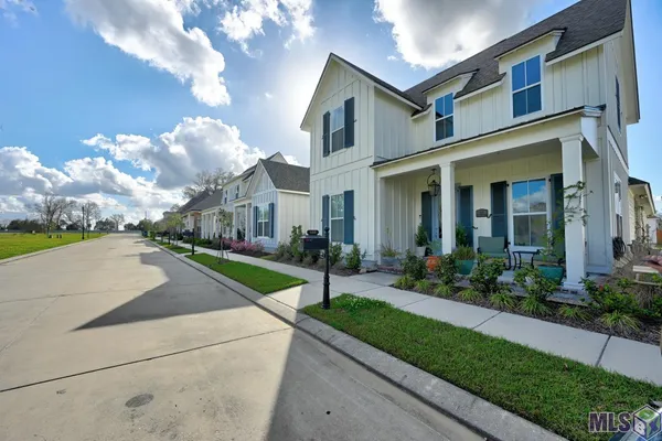 $390,000 | 462 Sweet Grass Loop, Thibodaux, LA 70301
