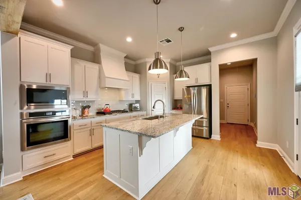 $390,000 | 462 Sweet Grass Loop, Thibodaux, LA 70301