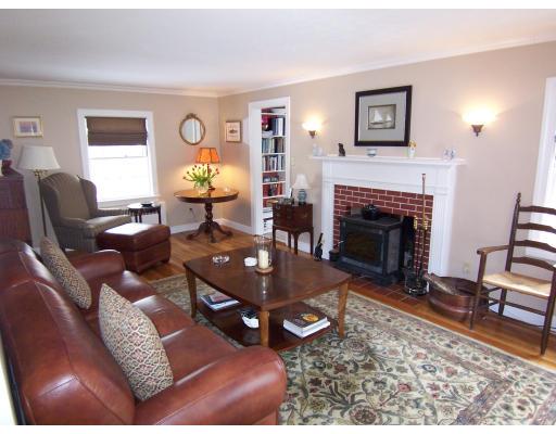 120 Monadnock Road Worcester, MA 01609 - Photo 5 of 10 Gallery Image 5