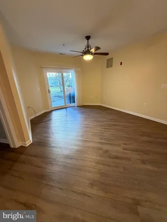 $2,700 | 400 Symphony Circle, Unit 219H, Hunt Valley, MD 21030