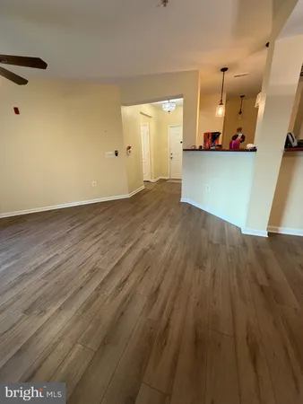 $2,700 | 400 Symphony Circle, Unit 219H, Hunt Valley, MD 21030