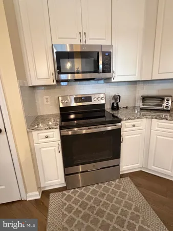 $2,700 | 400 Symphony Circle, Unit 219H, Hunt Valley, MD 21030