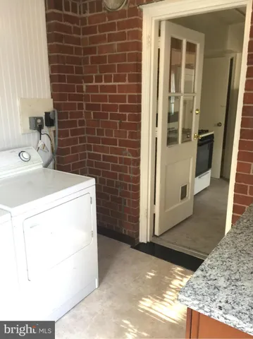 a view of a storage & utility room