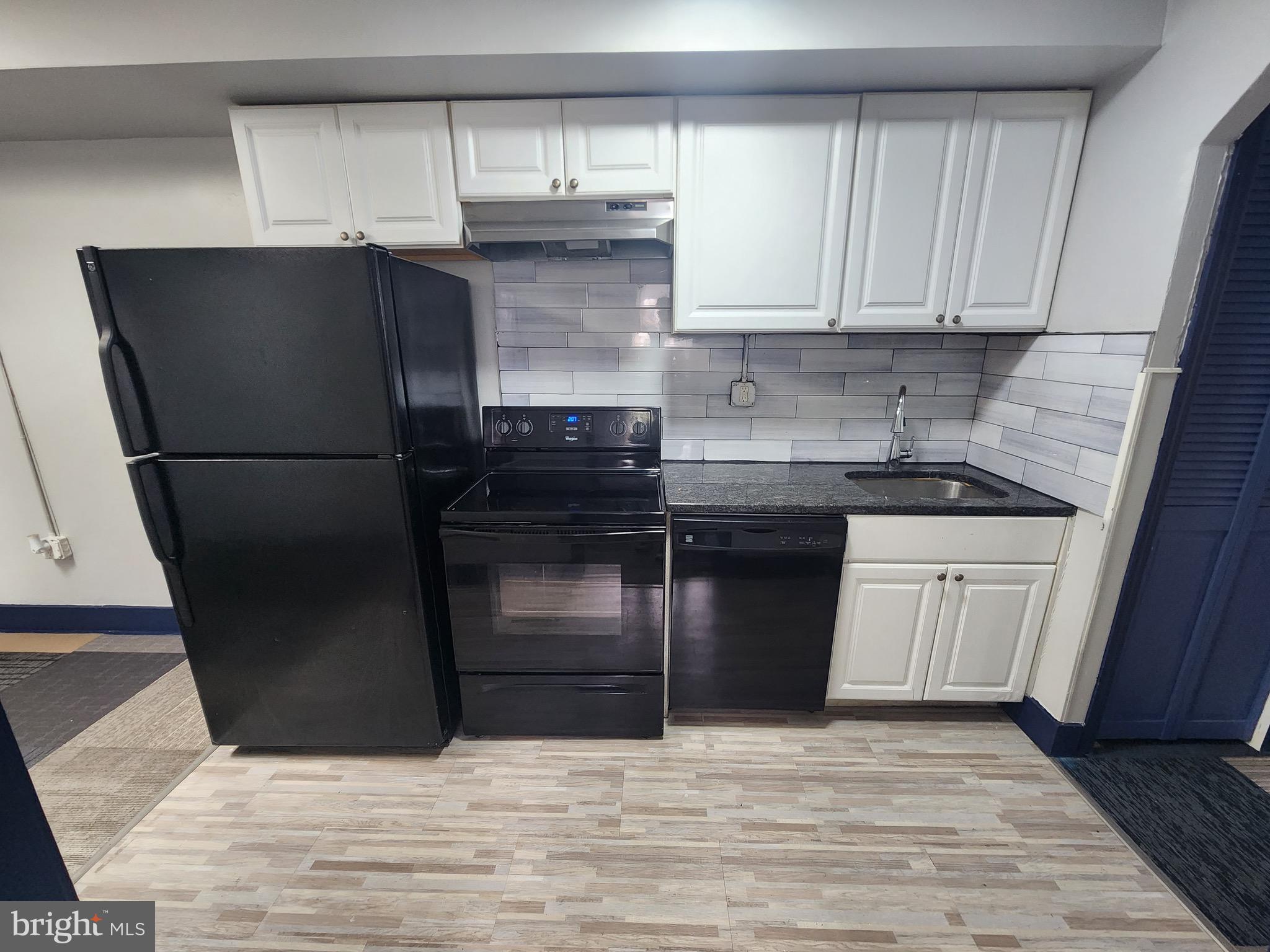 4606 Hillside Road Southeast Washington, DC 20019 - Photo 3 of 12 Gallery Image 3