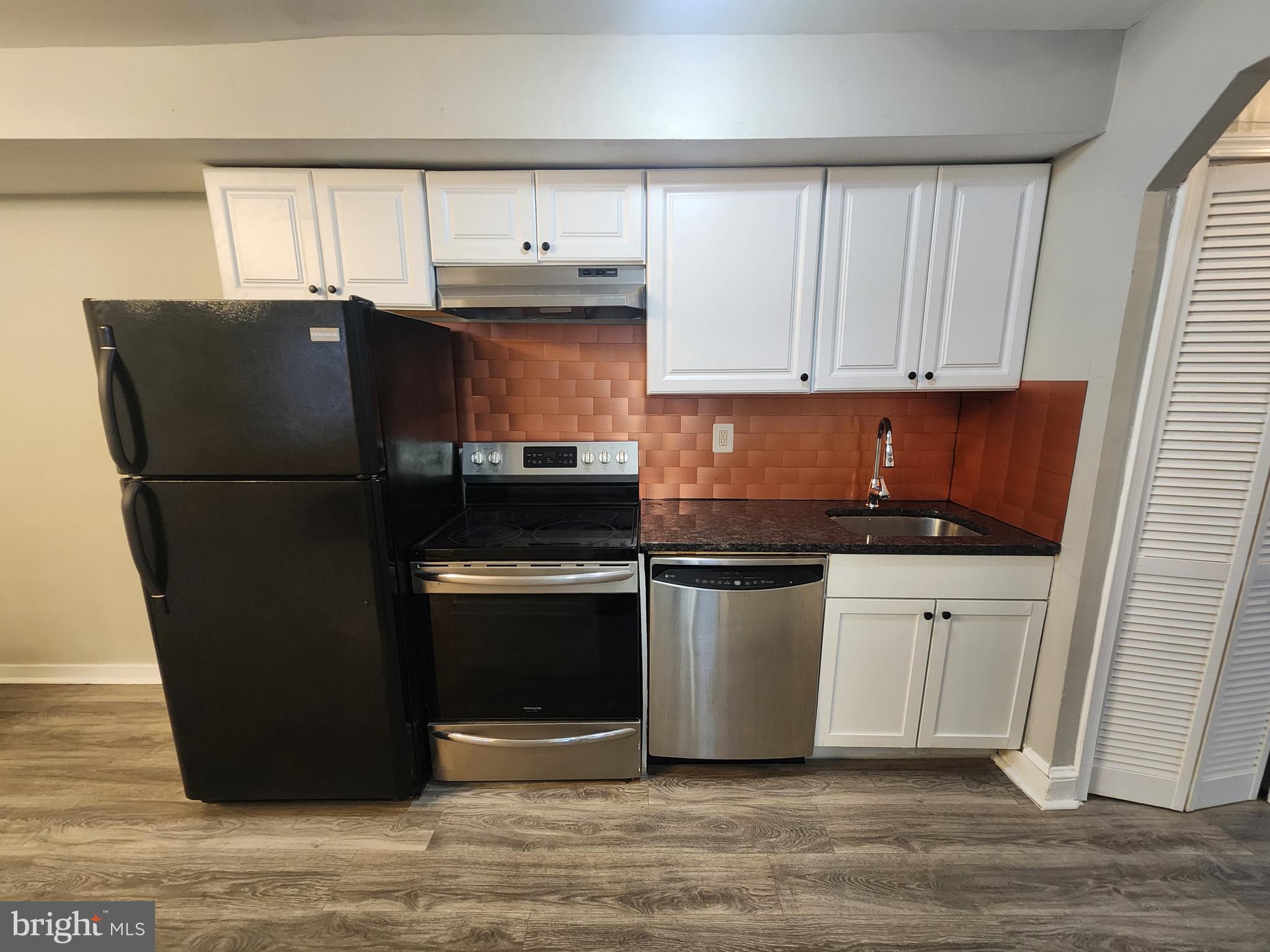 4606 Hillside Road Southeast Washington, DC 20019 - Photo 6 of 12 Gallery Image 6