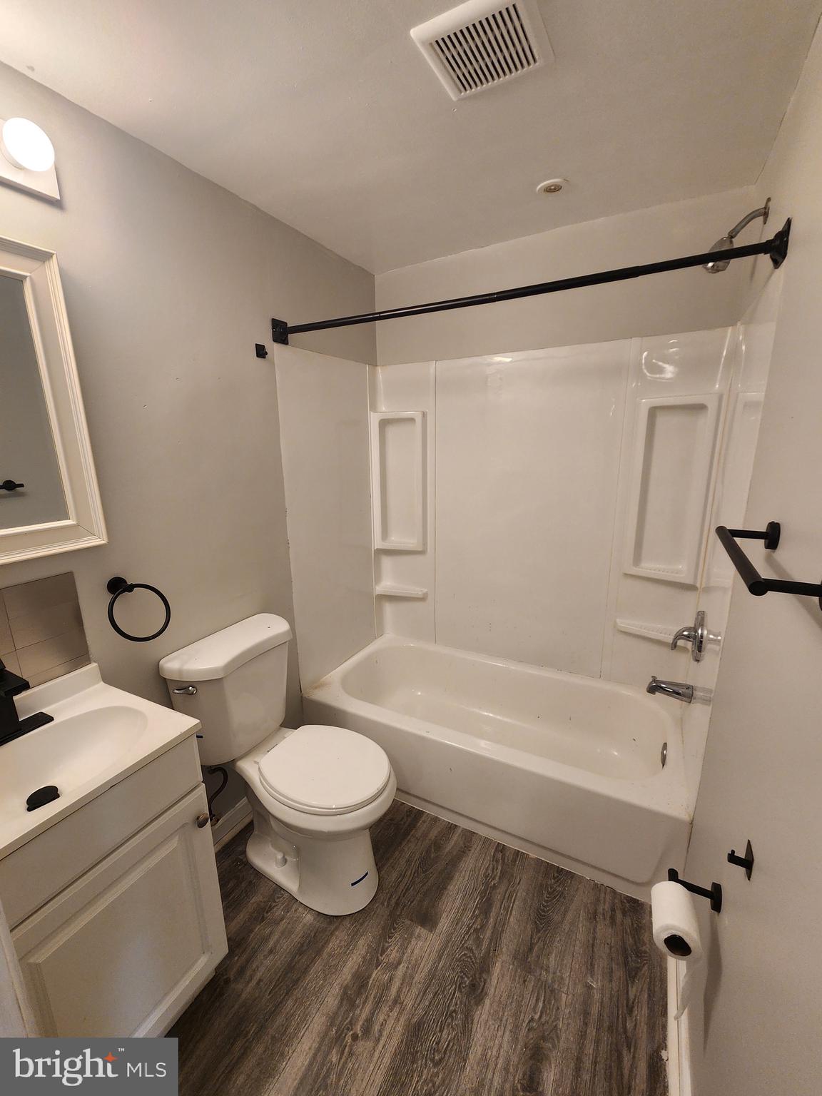4606 Hillside Road Southeast Washington, DC 20019 - Photo 9 of 12 Gallery Image 9