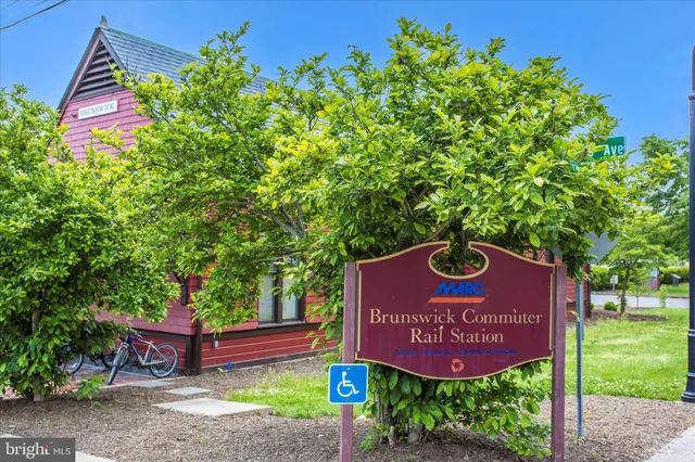 $765,000 | 1007 Shenandoah View Parkway, Brunswick, MD 21716